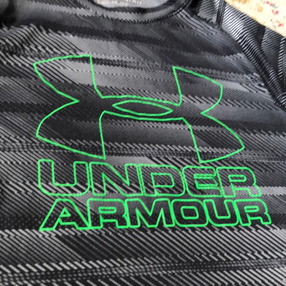 🧜🏼‍♀️3 for $15 listing!🧜🏼‍♀️ under armour tee - Picture 2 of 4